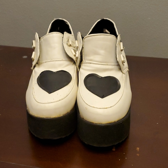 Black and white creepers - Picture 2 of 5